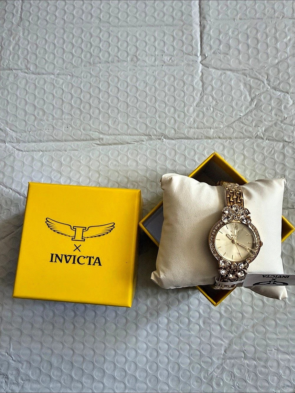 Invicta Wildflower Women's Watch - 30mm. Gold (69104)